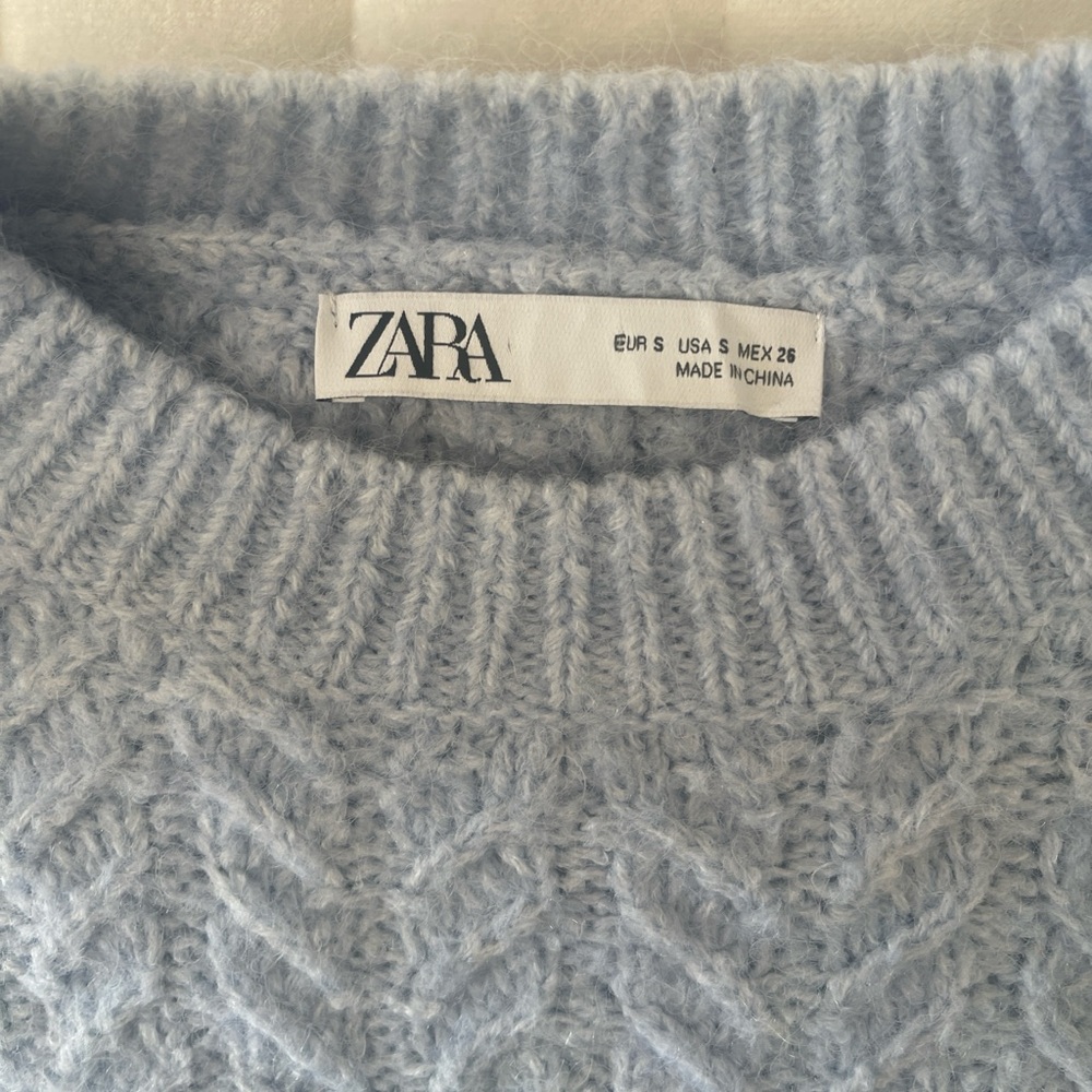 Zara Light Blue Cable Knit Sleeveless Sweater - Picture 4 of 8